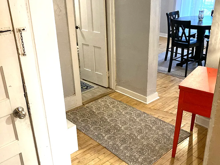 838 1/2 S Roosevelt St — Photo 30