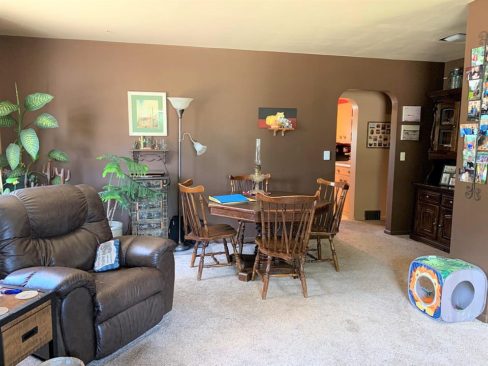 407 Mill St, Scobey, MT 59263 Zillow