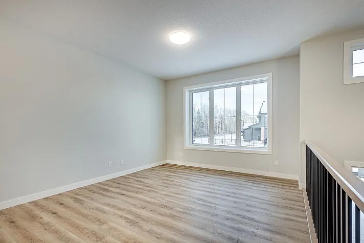 7 Station Dr — Photo 5