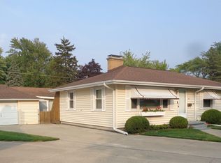 40 Mackinaw Ct, Saginaw, MI 48602