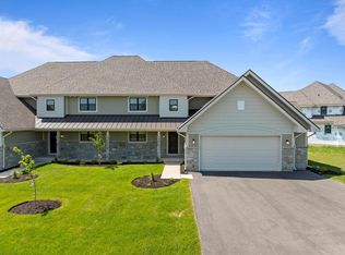 709 Greenview Cir #55-18B, Lake Geneva, WI 53147