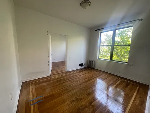 1082 President St #33 Photo 1