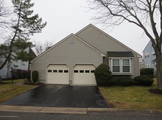 3 Scarborough Rd, Monroe Township, NJ 08831