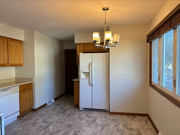 2nd image of 3453 Sunny Hill Dr