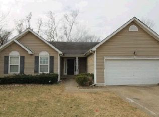 7908 Bridlevista Rd, Louisville, KY 40228