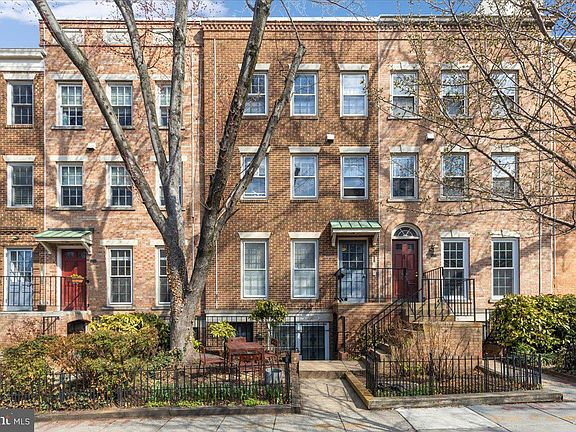 2nd image of 1949 Calvert St NW APT E