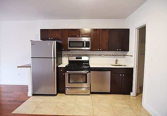 4th image of 440 Saint Nicholas Ave #4CC