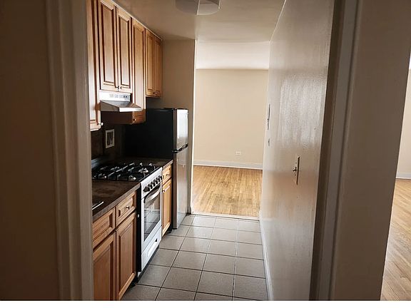 3rd image of 18230 Wexford Ter APT 2K