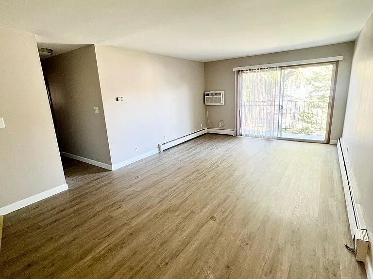 1455-1465 Sheridan Rd — Photo 18