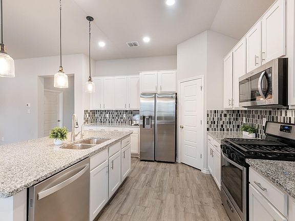 5th image of 1525 Cawdon Park