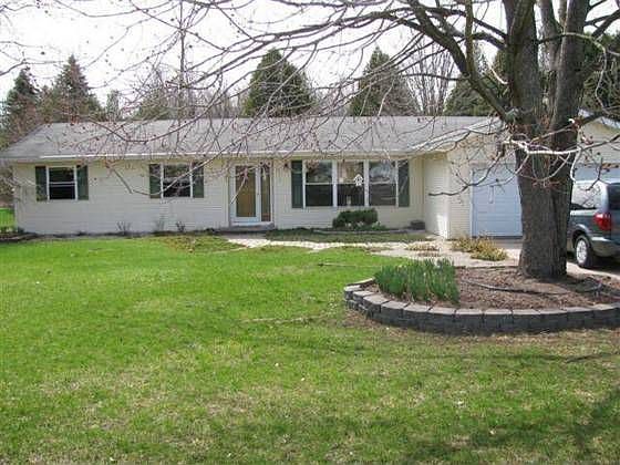 1st image of 913 N Arrowhead Dr