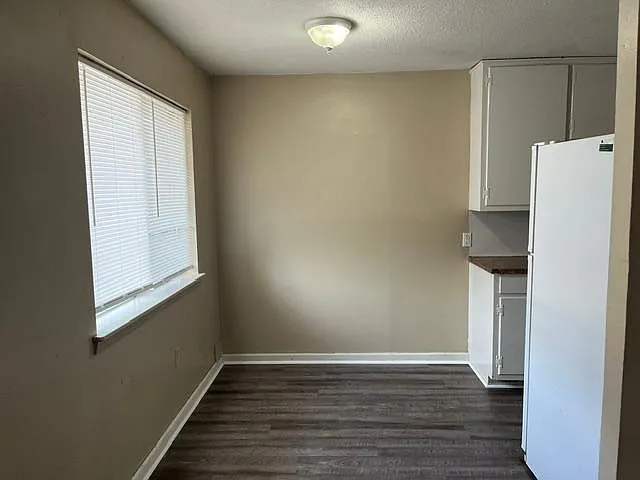 411 Johnson St #K — Photo 11