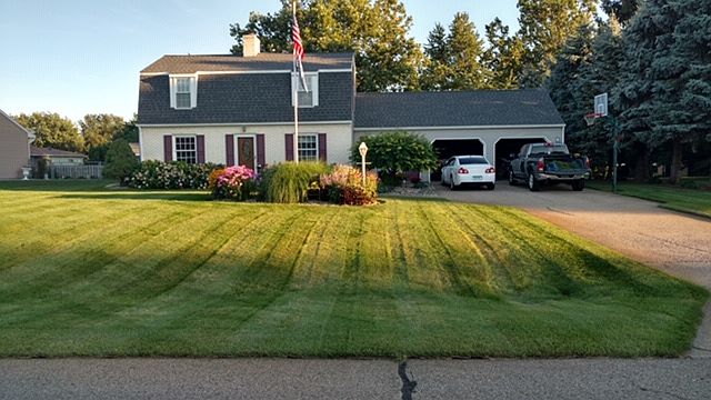 1st image of 147 Holiday Dr