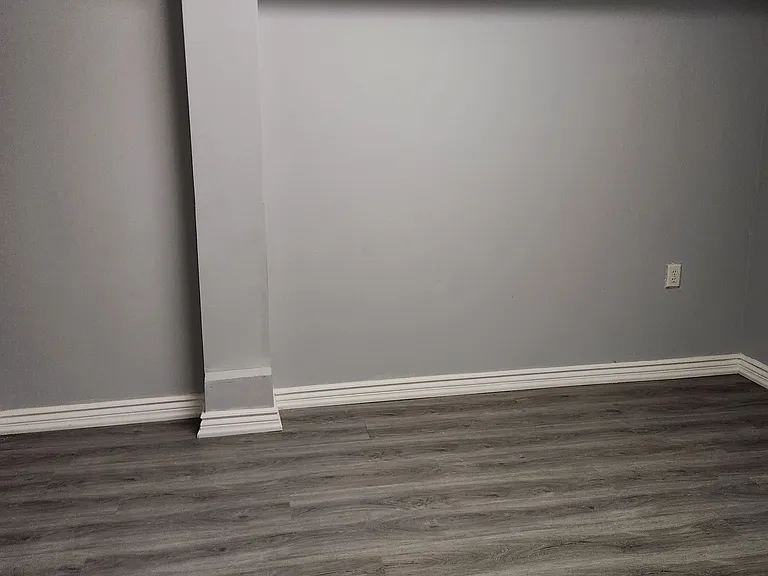43 Chadwick Dr — Photo 3