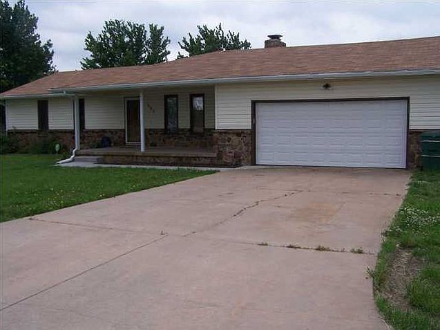 1st image of 537 Parkwood Dr