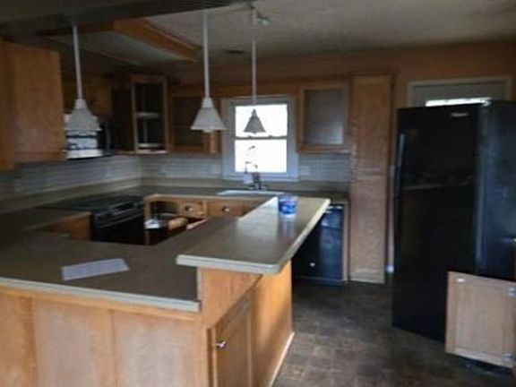 5th image of 2166 Fire Tower Rd