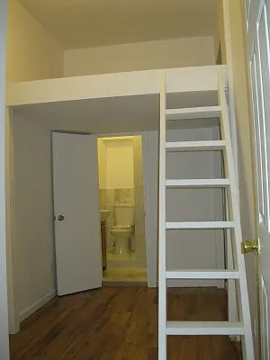 Rented by Tower Brokerage | media 15