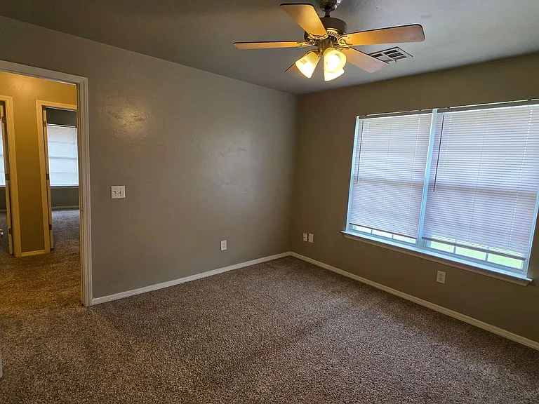 1716 W Palm Pl — Photo 19