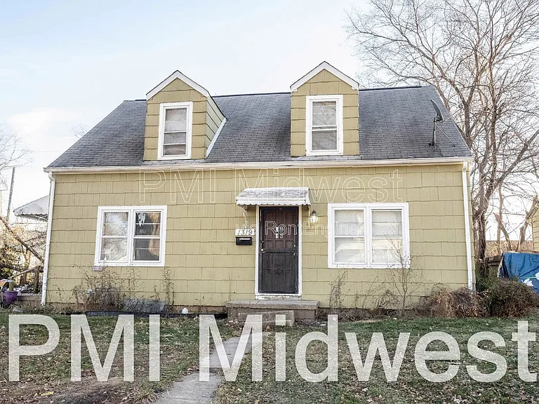 1319 N Alton Ave — Photo 1