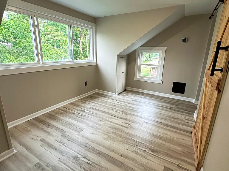 204 S Adams St — Photo 13