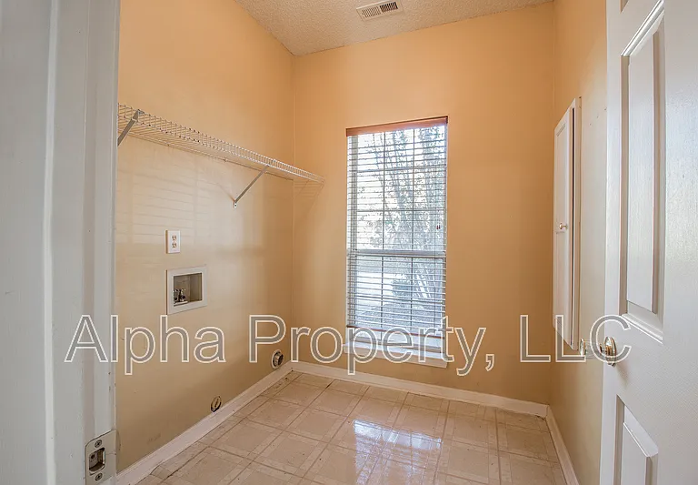 18 Crossvine Way — Photo 11