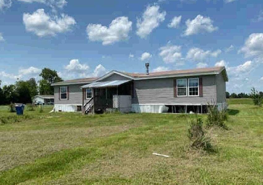 1st image of 370 Pointe Noir Rd