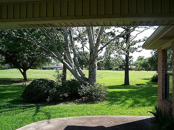 5th image of 811 Birchview Ct