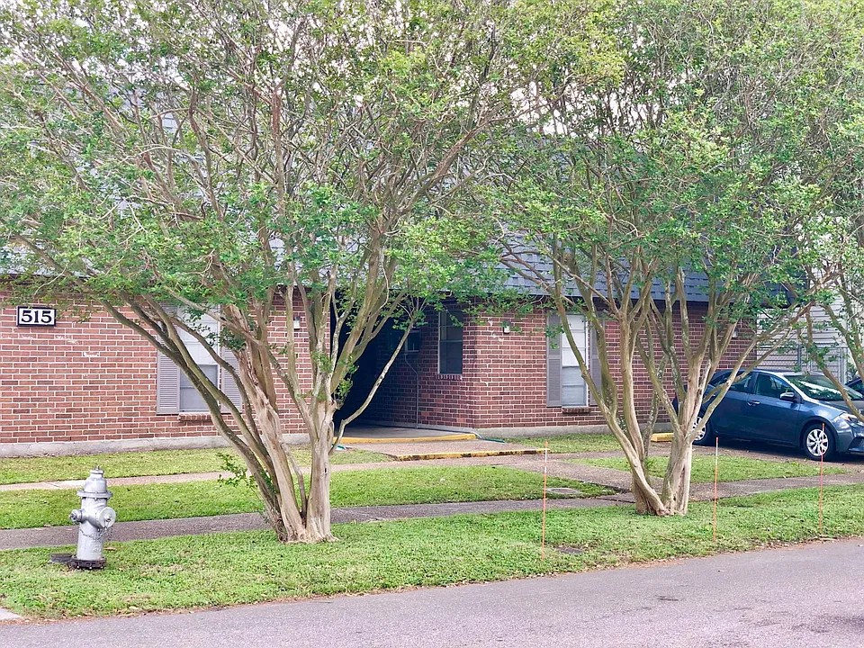 515 Lake Ave #20
