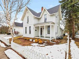 705 State St, Charlevoix, MI 49720