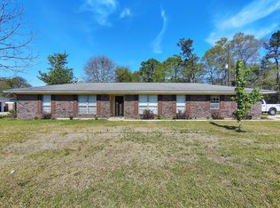 810 Ogilsvie Dr, Petal, MS 39465