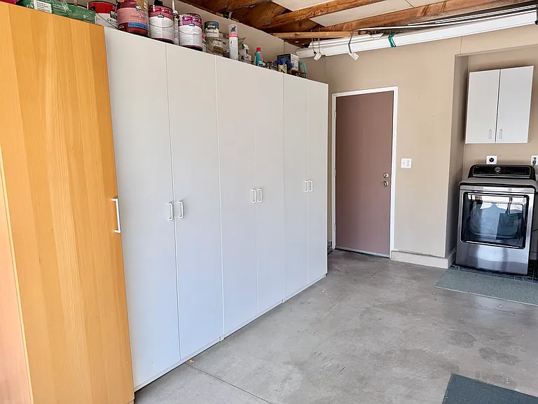 2134 Merlyn Pl — Photo 27