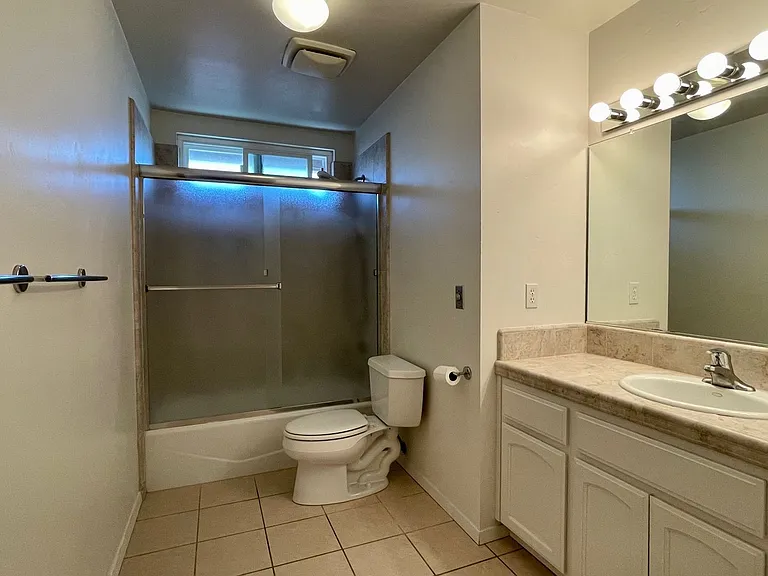 3180 Calle Jazmin — Photo 9