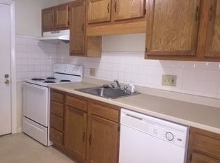 800 Governors Dr APT 2, Winthrop, MA 02152