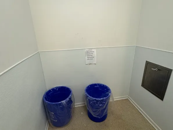 2001 Hudson Terrace image 19 of 24