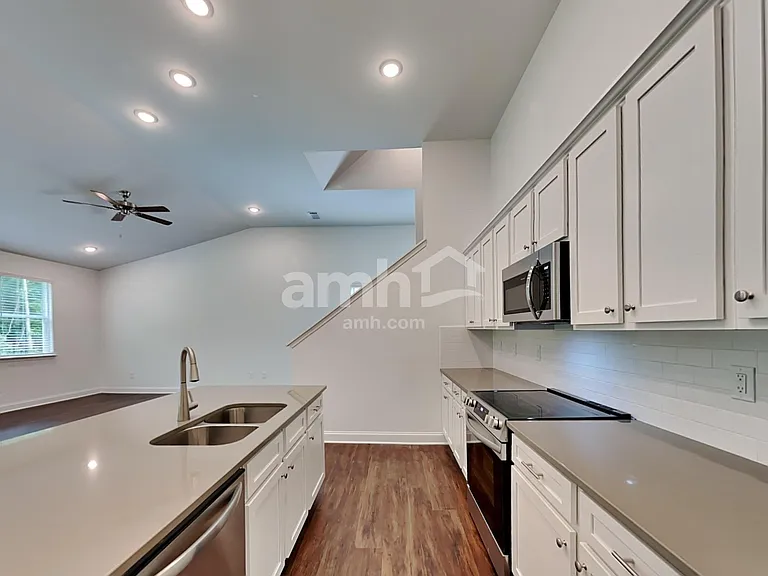 4990 Bill Cheek Rd — Photo 3