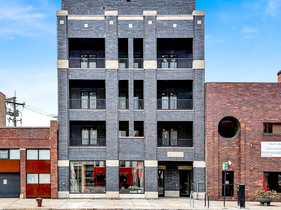 5630 N Broadway St #4E