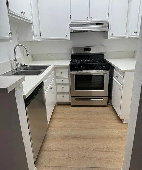 Wilshire Berendo Regency — Photo 1