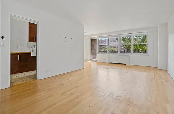 Sold by FIRST CENTURY REAL ESTATE GROUP CORP | media 24