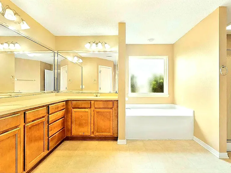 6492 Sarasota St — Photo 34
