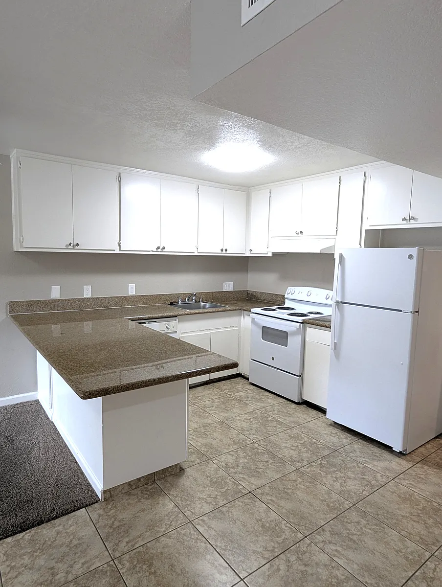 Building Photo - Fairview Apartments