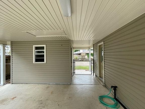 3rd image of 116 Theta St
