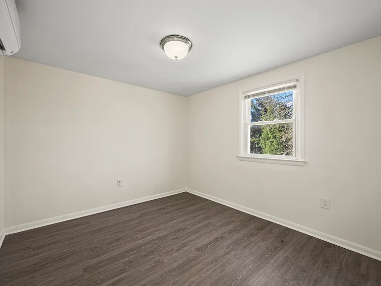 9432 Lyons Mill Rd — Photo 31