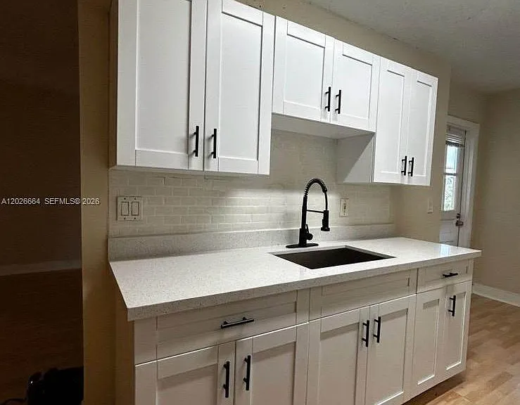 1100 NE 1st Ct #312 — Photo 3