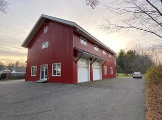 55 Cross St, Northport, ME 04849