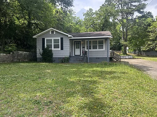2705 Lookout Ave Photo 1