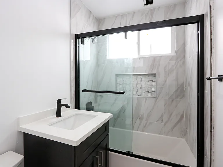410 Lucas Ave #S — Photo 8
