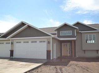 417 Keidel Trl, Mandan, ND 58554