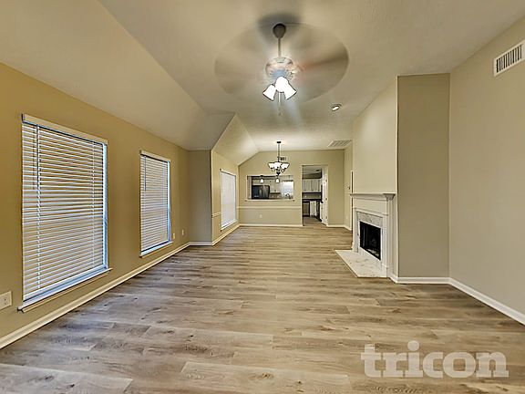 3rd image of 316 Pine Ridge Ln