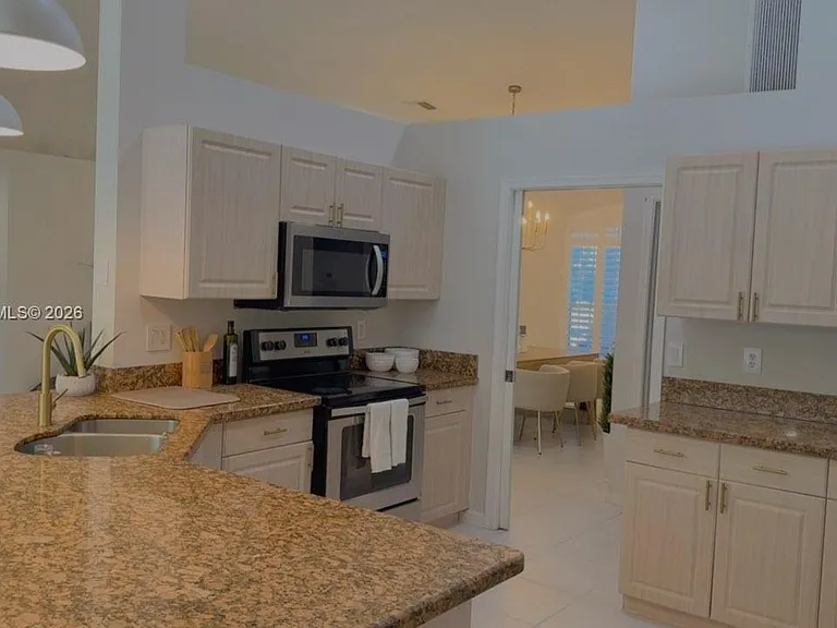 165 Cypress Trce — Photo 10