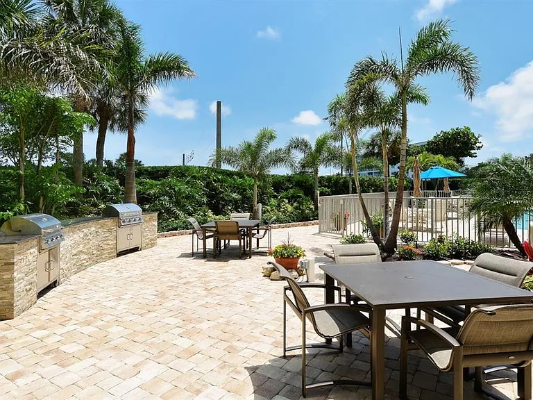 1111 N Gulfstream Ave #4E — Photo 30
